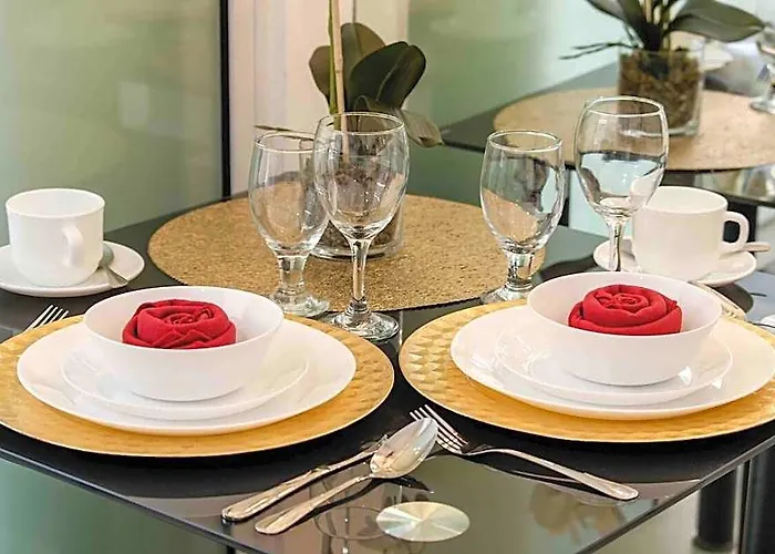 Hotel Majestic And Pure Of Heart 1 Bedroom @ Azure