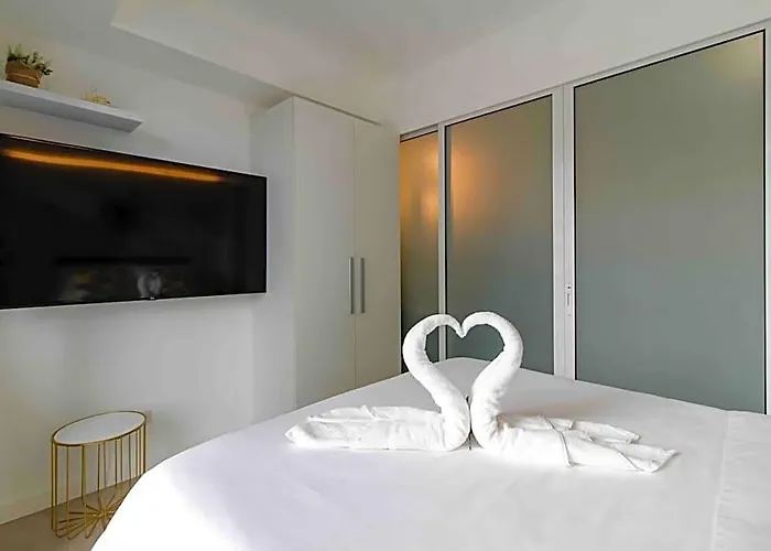 Majestic And Pure Of Heart 1 Bedroom @ Azure Manila
