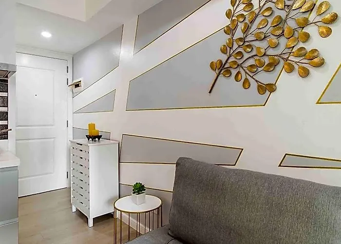 Hotel Majestic And Pure Of Heart 1 Bedroom @ Azure Manila