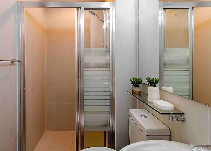 Majestic And Pure Of Heart 1 Bedroom @ Azure Manila